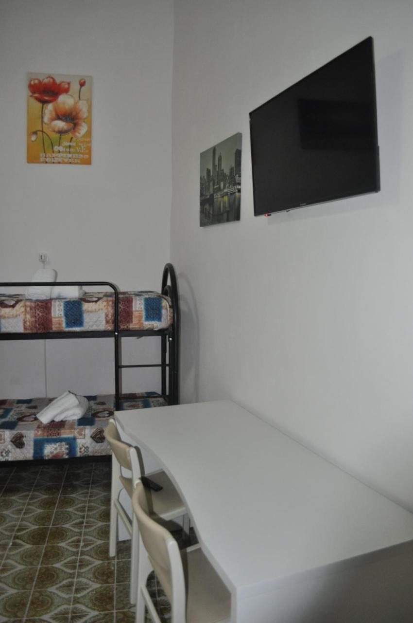 Ciao Naples B&B Napoli Bagian luar foto